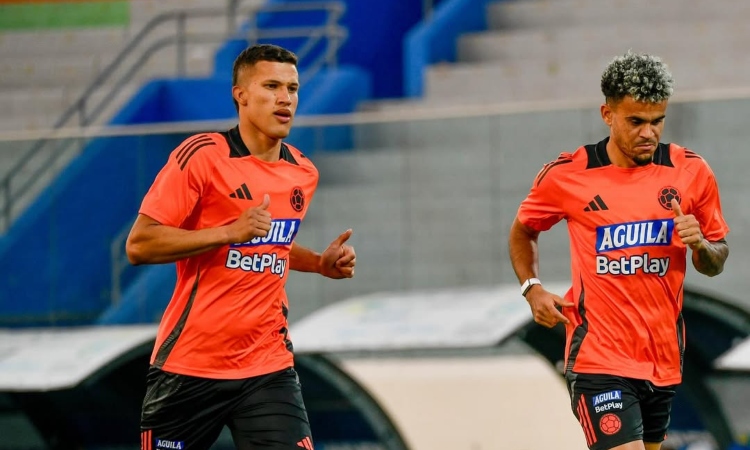Nelson-Deossa-y-Luis-Díaz-entrenamiento-Selección-Colombia