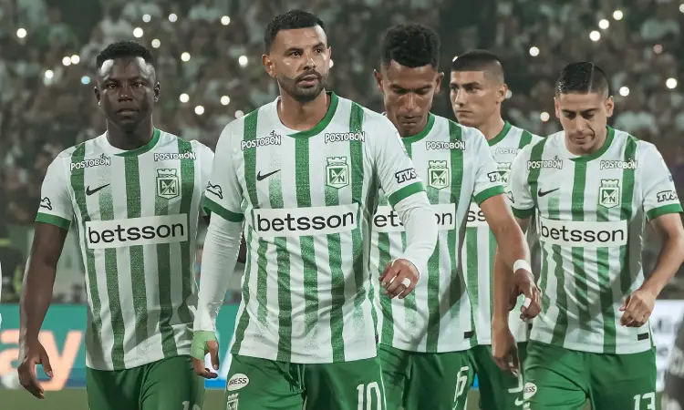 marino-cardona-tesillo-bauza-y-candido-jugadores-de-nacional