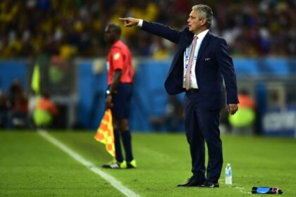 Reinaldo-Rueda-dirigiendo-en-Brasil-2014