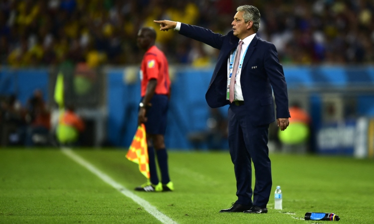 Reinaldo-Rueda-dirigiendo-en-Brasil-2014