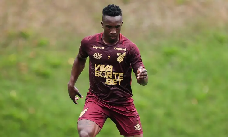 kevin-velasco-jugador-de-athletico-paranaense