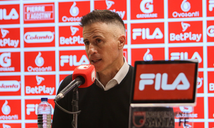 Independiente-Santa Fe-Pablo-Peirano