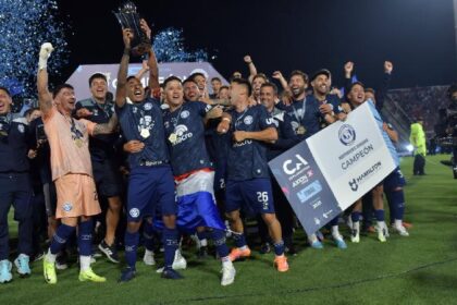 Sebastián Villa ganó Copa Argentina con Independiente Rivadavia