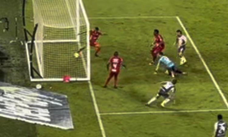 ¿Era gol del Junior?: sale a la luz video con otro ángulo distinto