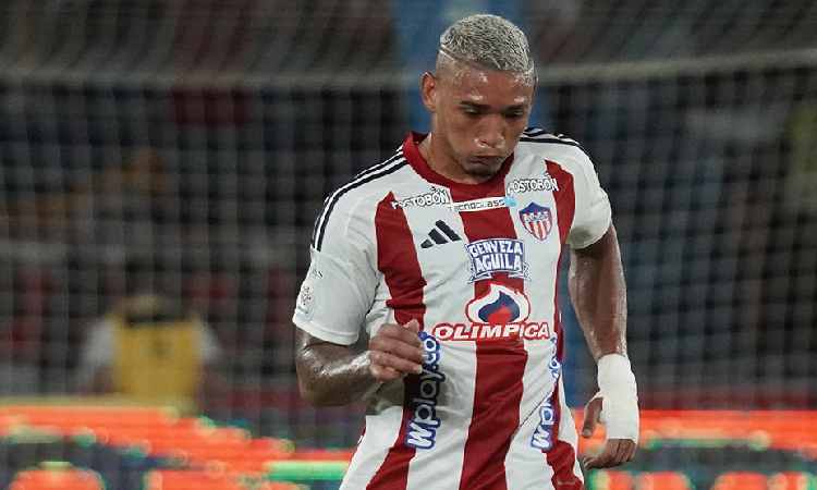 Clubes de tres países están interesados en Jermein Peña