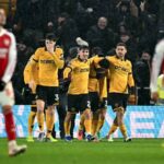 Arsenal desaprovecha ventaja ante el colista y el City se acerca