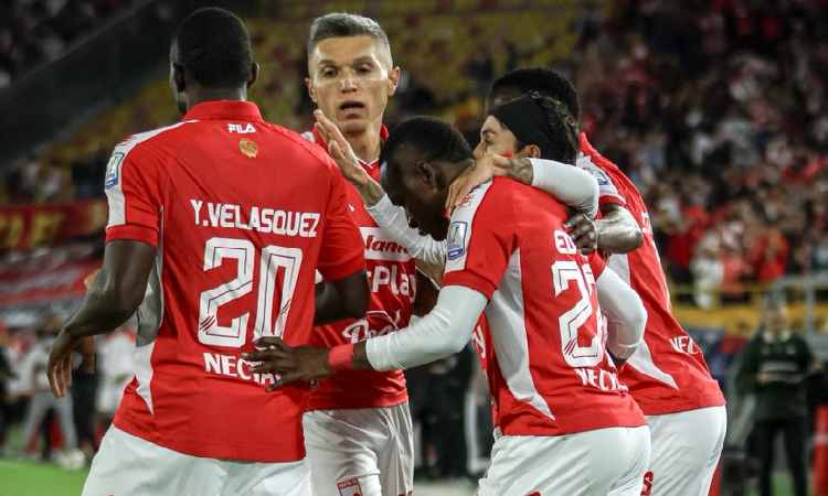 Santa Fe: “Se me fue la mano en contrataciones”, dijo Méndez