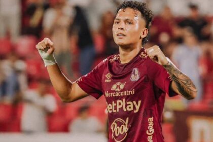 Deportes Tolima goleó a Águilas Doradas y metió presión arriba