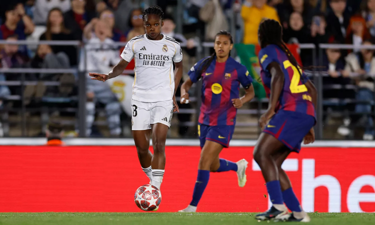 El Barça femenino golea 6-2 al Real Madrid, con Caicedo como protagonista