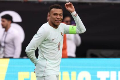 Mbappé marcó en el triunfo de Francia ante Brasil en amistoso