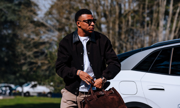 Mbappé lesión de rodilla