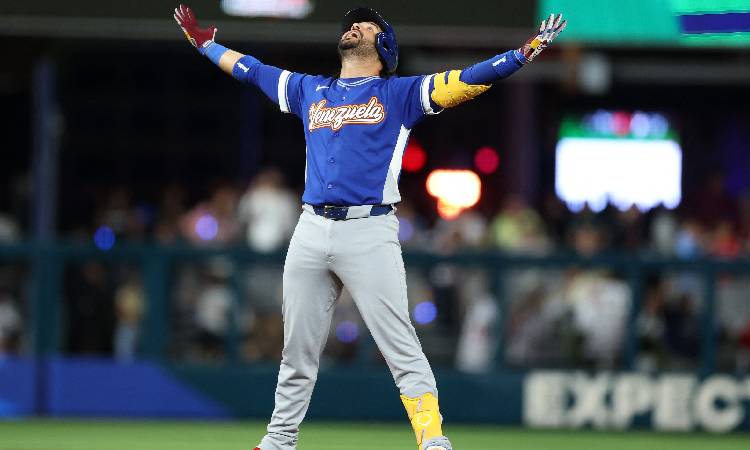 Venezuela derrota a EEUU y es campeón mundial de béisbol