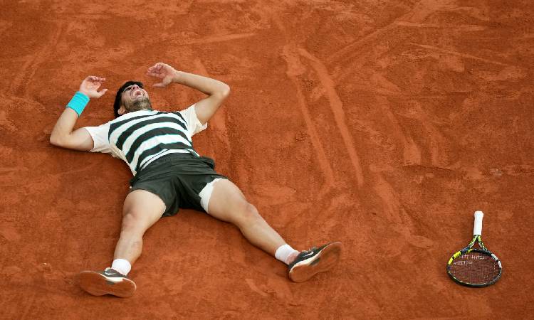 Alcaraz adelanta que no forzará para estar en Roland Garros 2026