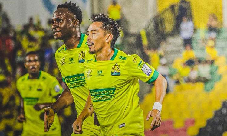 Atlético Bucaramanga humilló al Boyacá Chicó y volvió a soñar