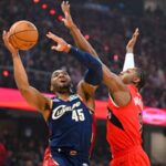 Los Cavs vuelven a ganarle a Toronto en los playoffs