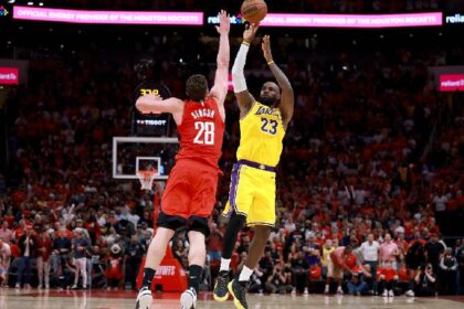 Los Celtics se recuperan y LeBron lidera a los Lakers