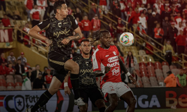 Hugo Rodallega Santa Fe ante Llaneros