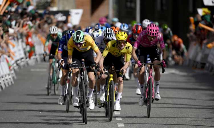 Laurance se impone en la 3ª etapa de la Vuelta al País Vasco 2026