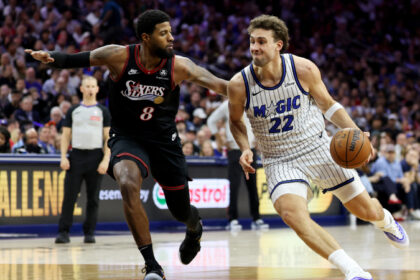 Los Philadelphia 76ers vence a Orlando y avanzan a los playoffs de la NBA