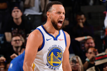 Los Suns tumban a los Warriors de Curry y pasan con los Magic a playoffs de la NBA