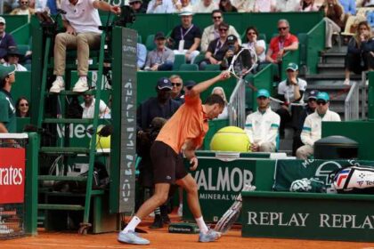 Montecarlo: Berrettini humilló a Medvedev y enfrentará a Fonseca