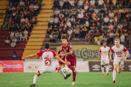 A Santa Fe se le escapó el triunfo ante Deportes Tolima en Ibagué