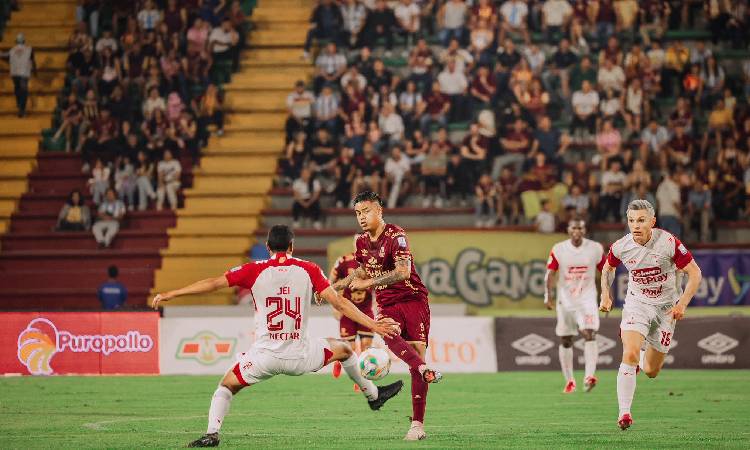 A Santa Fe se le escapó el triunfo ante Deportes Tolima en Ibagué