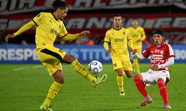 Santa Fe no pudo con Peñarol e igualó en el debut de Libertadores