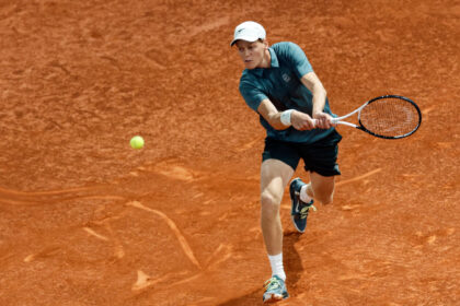 Sinner gana a Jódar y se mete en semifinales en Madrid