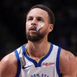 Stephen Curry regresa a las canchas tras dos meses lesionado