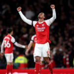 Arsenal gana por la mínima al Burnley y queda a un paso de conquistar la Premier League