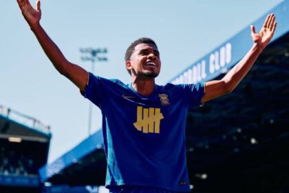 El Birmingham City quiere fichar al colombiano Jhon Solís