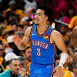 Oklahoma ganó a San Antonio y tomó ventaja en la final del Oeste