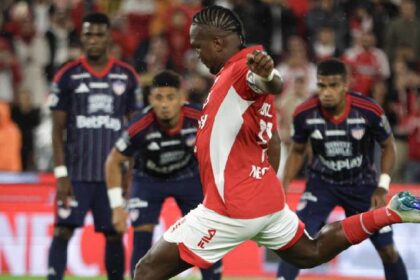 Santa Fe rescató un empate ante Junior de Barranquilla en Bogotá