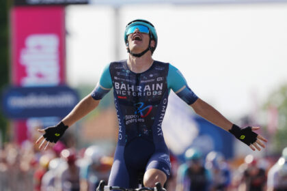 Segaert gana la 12ª etapa del Giro de Italia con un ataque final