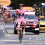 Vingegaard gana su cuarta etapa en el Giro y se afianza como maglia rosa